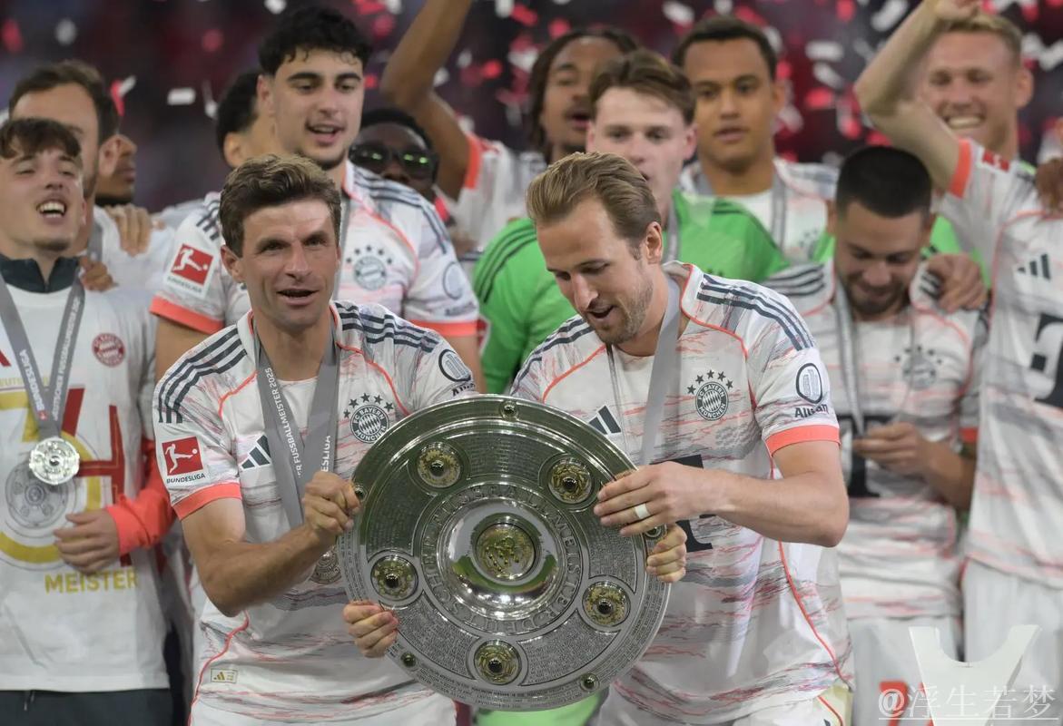 3:0大胜让德甲悬念终结在即！拜仁8分领跑，再赢一场即加冕冠军