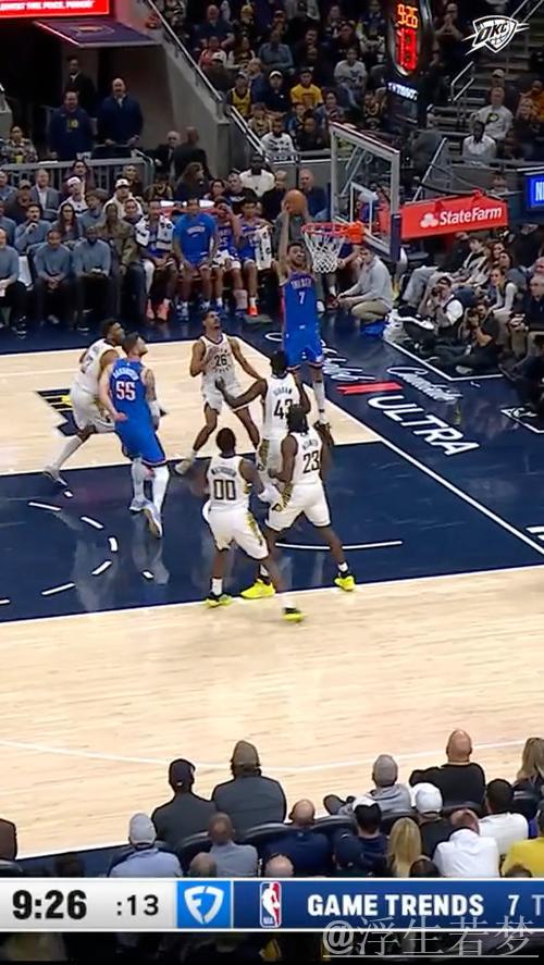 霍姆格伦接杰威妙传双手暴扣