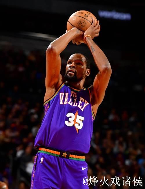 杜兰特布克合砍71分新援21+11 太阳力克活塞