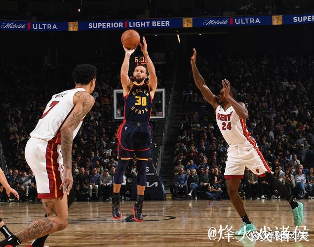 库里31分难挽败局，约维奇20分助热火击败勇士终结连败